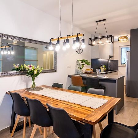 The One Apartment Сплит Екстериор снимка