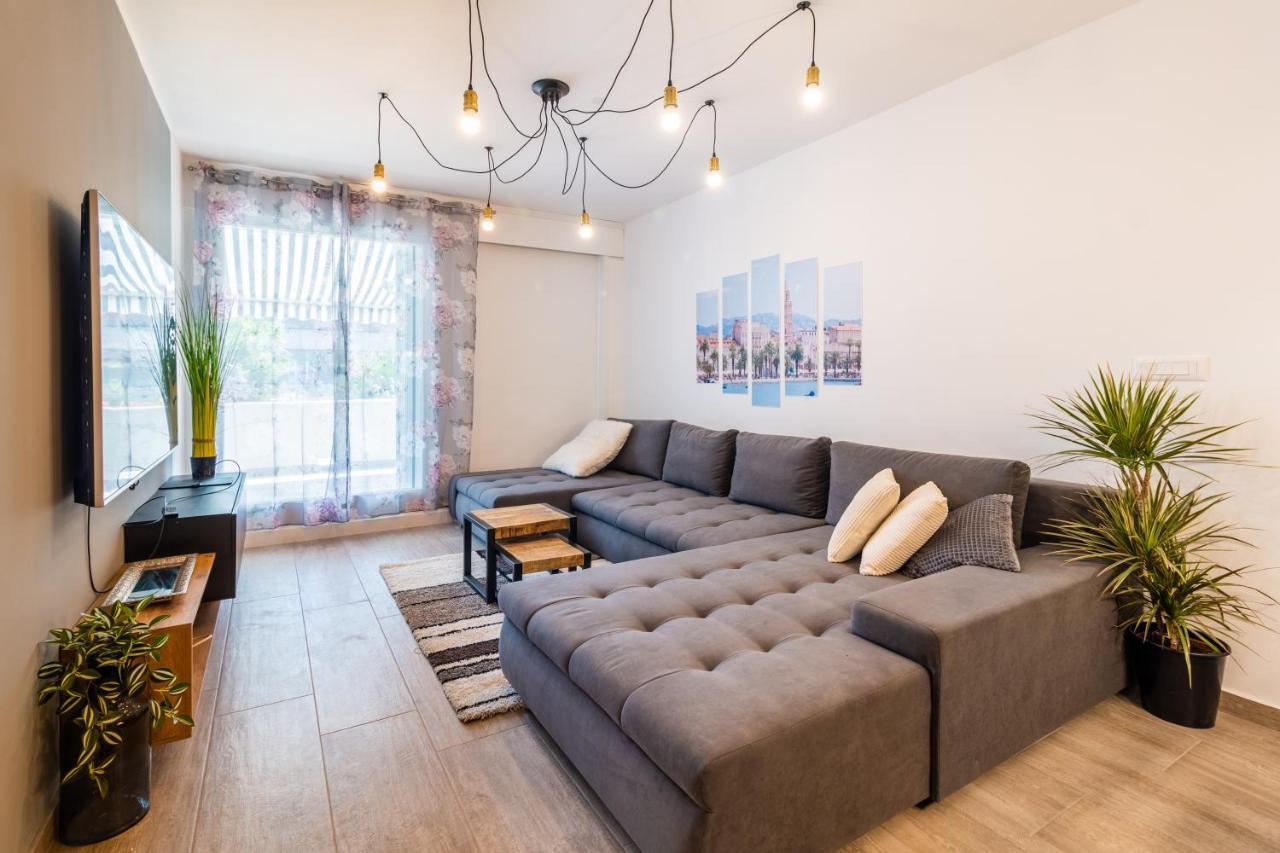 The One Apartment Сплит Екстериор снимка
