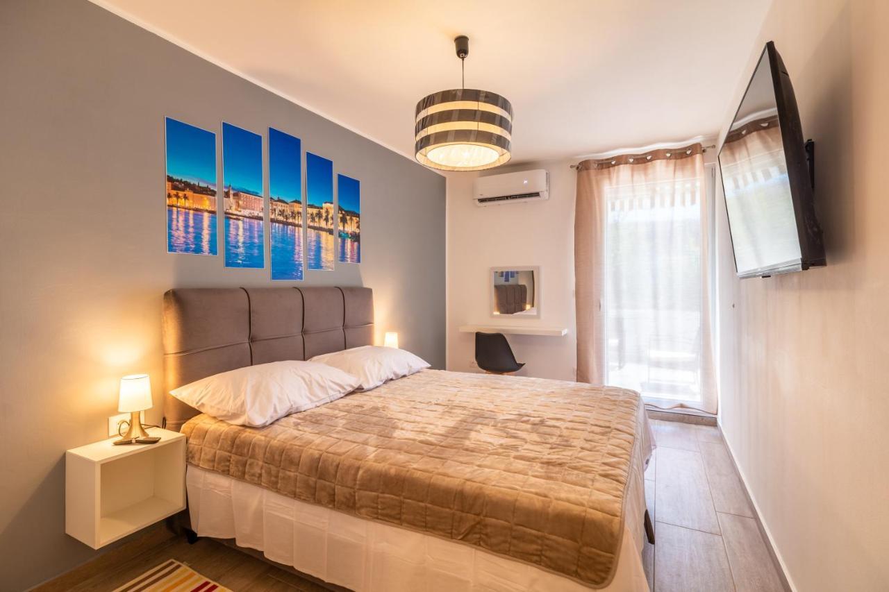 The One Apartment Сплит Екстериор снимка